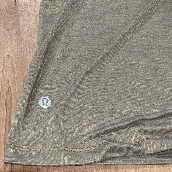 Olive green with gold reflection tank - Picture 7 of 7